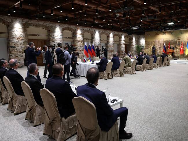 Las delegaciones de Rusia y Ucrania en la nueva ronda de negociaciones