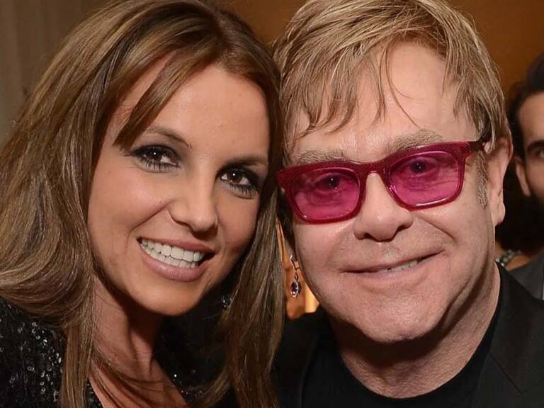 Britney Spears regresa a la música en dúo con Elton John