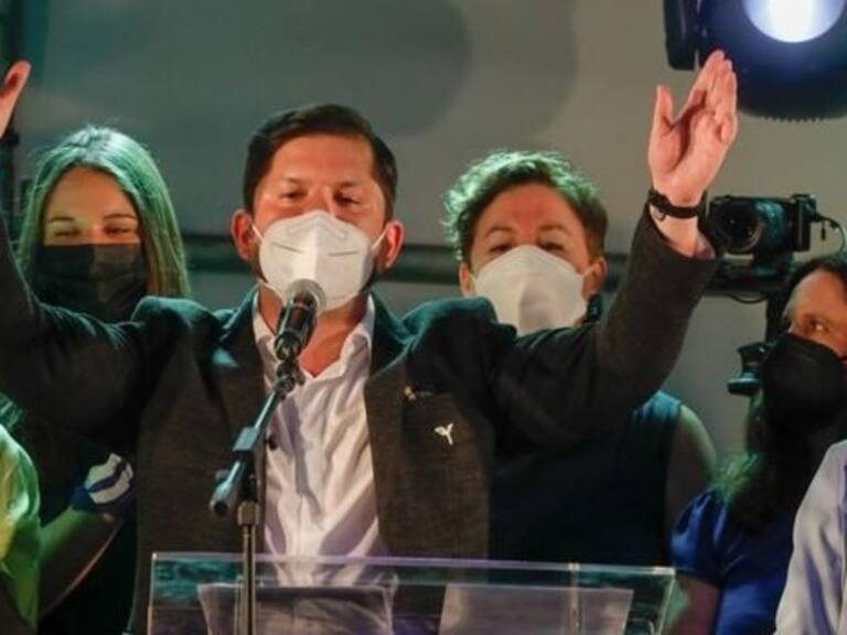 Gabriel Boric se enfocó en la segunda vuelta: "Será la cruzada de que la esperanza le gane al miedo"