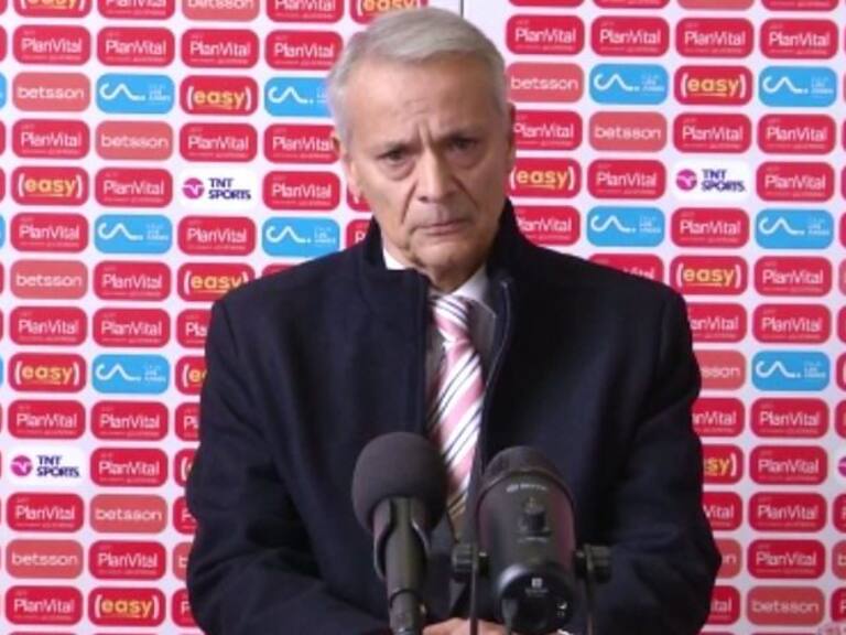 Javier Castrilli a árbitros chilenos: &quot;Ustedes no son monigotes&quot;