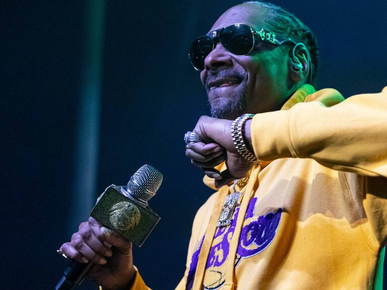 Snoop Dogg reveló en una reciente entrevista que acaba de descubrir que tiene derecho a votar