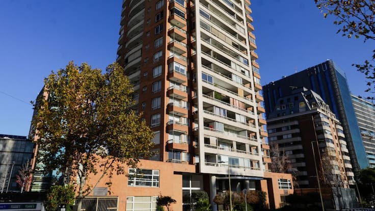 Estaba en estado de ebriedad: padre de niña que cayó de un piso 11 busca salir de prisión preventiva