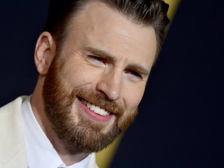 Chris Evans publicó por error fotografía íntima en sus Instagram Stories