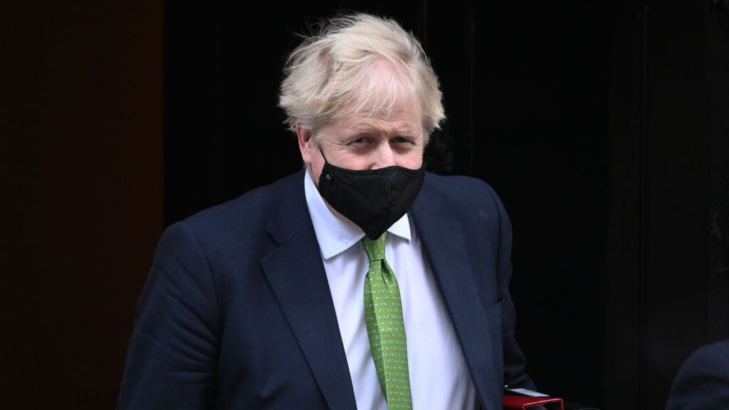 LONDON, ENGLAND - JANUARY 19: Prime Minister Boris Johnson leaves 10 Downing Street on January 19, 2022 in London, England. The Prime Minister faces MPs in the House Of Commons as speculation over a vote of no confidence in his leadership mounts. (Photo by Leon Neal/Getty Images)