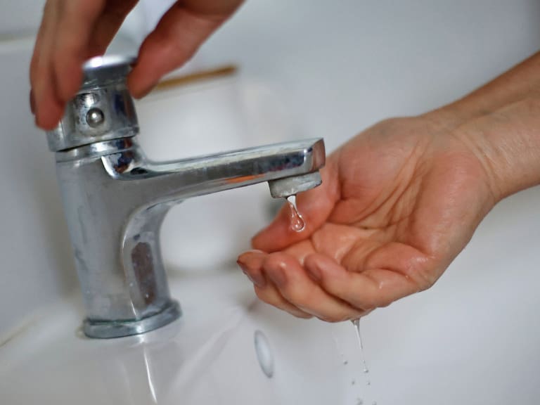 Anuncian corte de agua en Santiago para este jueves 26 de marzo: estas son las 5 comunas afectadas en la RM
