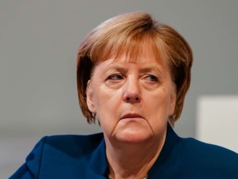 Merkel: La libertad de expresión tiene sus límites y comienzan cuando se propaga el odio