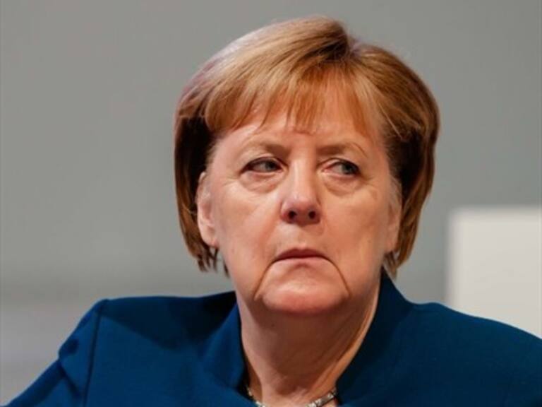 Merkel: La libertad de expresión tiene sus límites y comienzan cuando se propaga el odio