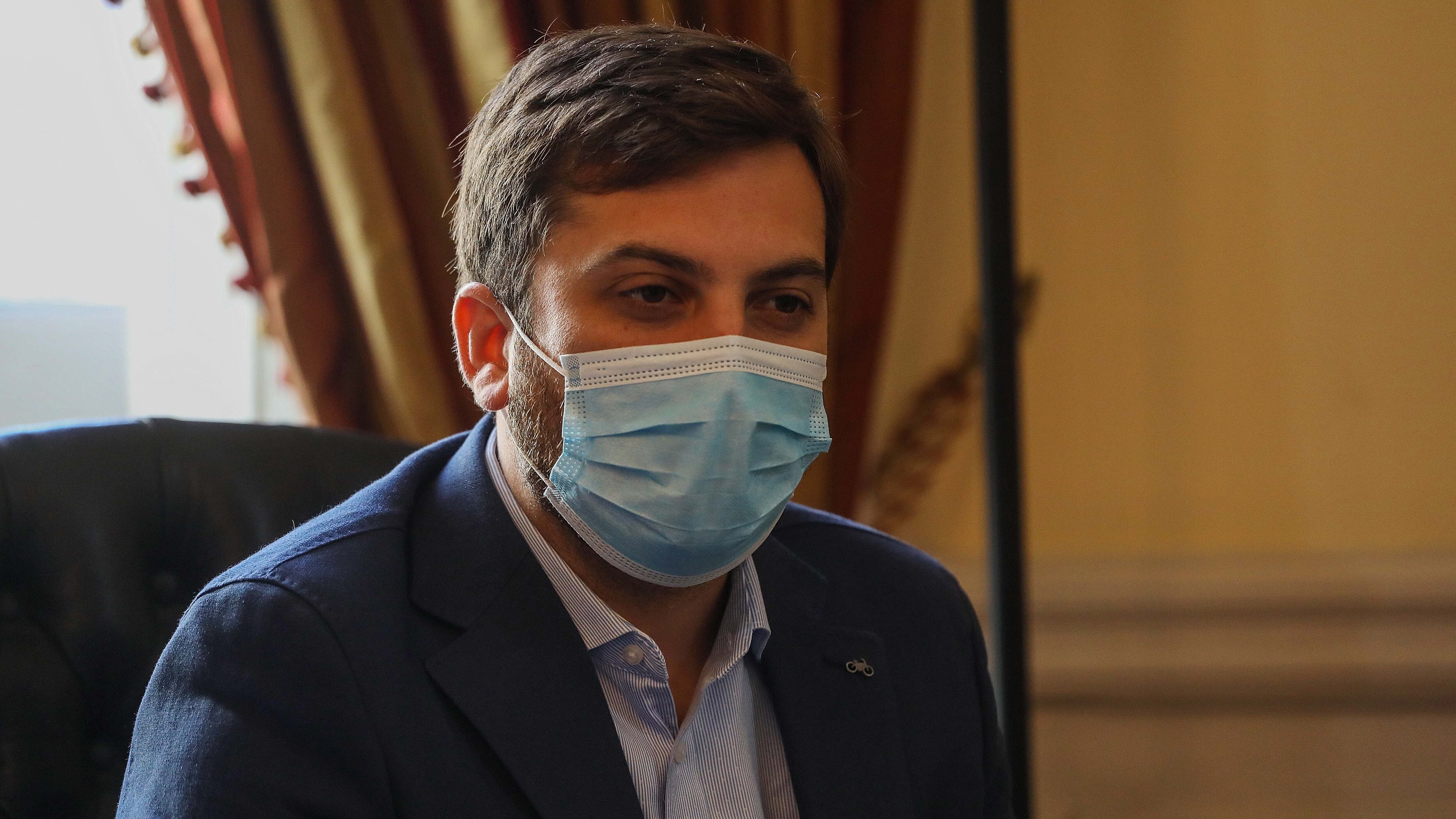 29 de Marzo del 2022/SANTIAGOEl presidente de la Cámara de Diputados, Raúl Soto, se reúne con representantes de la Confederación de Estudiantes de Chile para escuchar sus demandas sobre el congelamiento que ha tenido el monto de la Beca De Alimentado Superior.
FOTO: SEBASTIAN BELTRAN GAETE/AGENCIAUNO