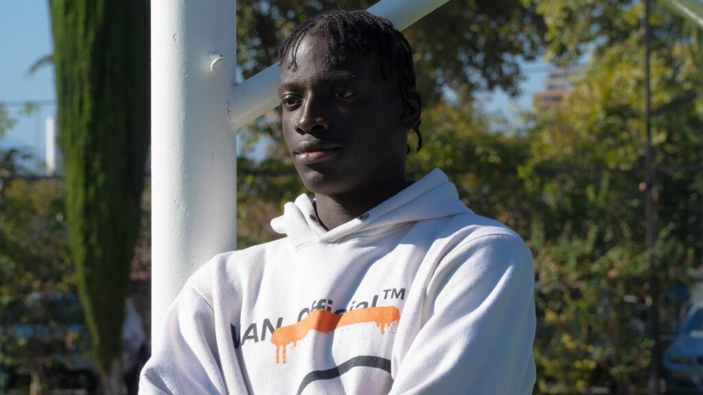 La UC pone a prueba en sus series menores a futbolista norteamericano de origen africano
