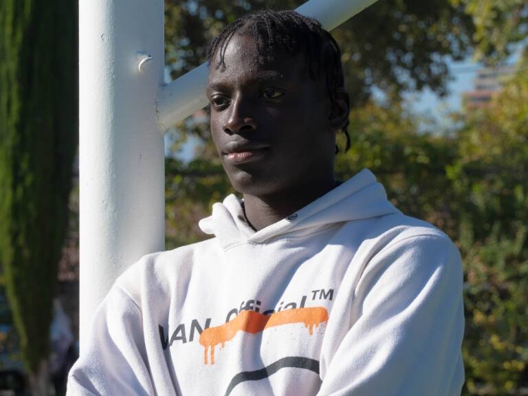 La UC pone a prueba en sus series menores a futbolista norteamericano de origen africano