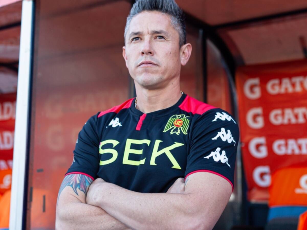 Gustavo Canales no seguiría en la banca de Unión Española tras perder la final de Copa Chile