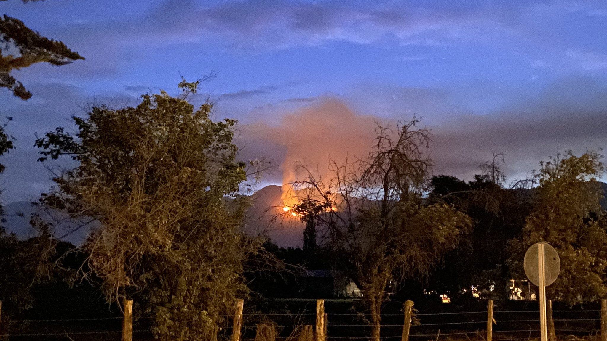 Incendio forestal en Paine
