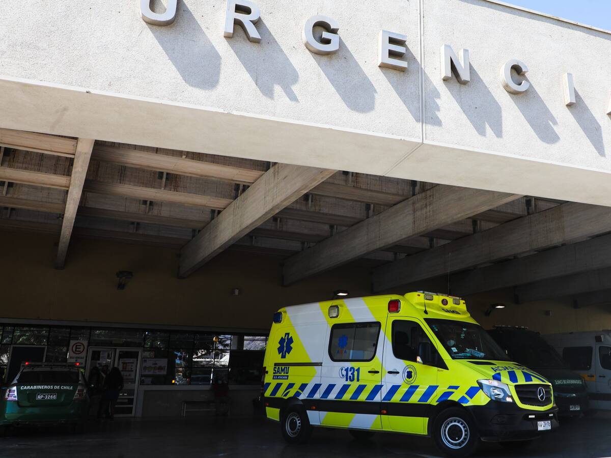Hospital San José anuncia medidas contra funcionaria que celebró muerte de expresidente Piñera