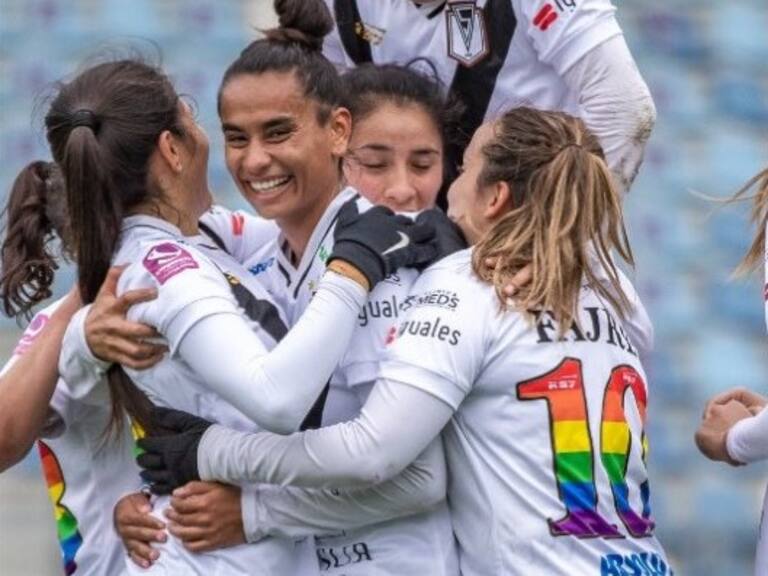 Santiago Morning Femenino remece el mercado y se refuerza con dos jugadoras del extranjero