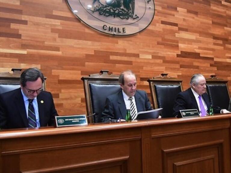 Chile Vamos reúne las firmas para llevar Ley de Identidad de Género al TC