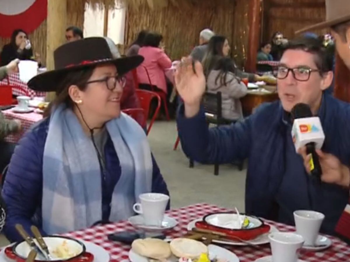 Romántico momento se robó la televisión durante las Fiestas Patrias: “Ante todo Chile...”