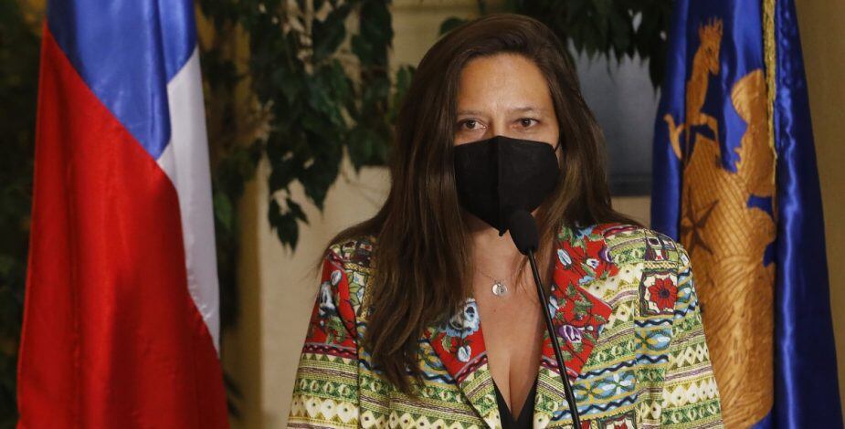 Mindep aborda la adjudicación de TVN de los derechos de Santiago 2023