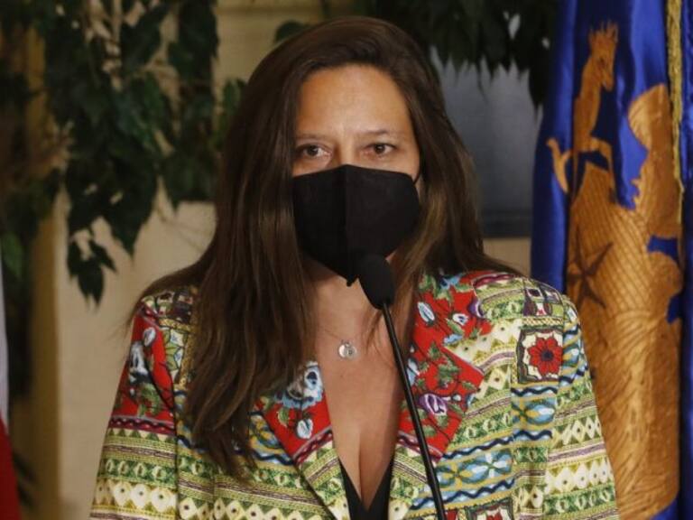 Mindep aborda la adjudicación de TVN de los derechos de Santiago 2023