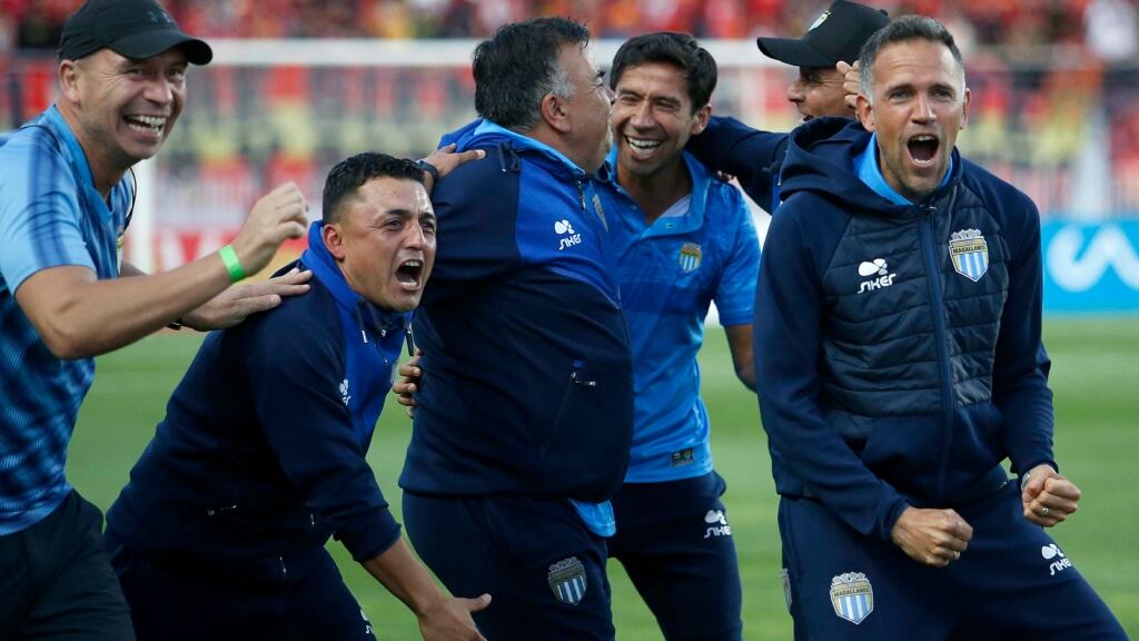Nicolás Núñez y el año soñado de Magallanes: "Los jugadores nos fueron demostrando que estábamos para competir en dos torneos"