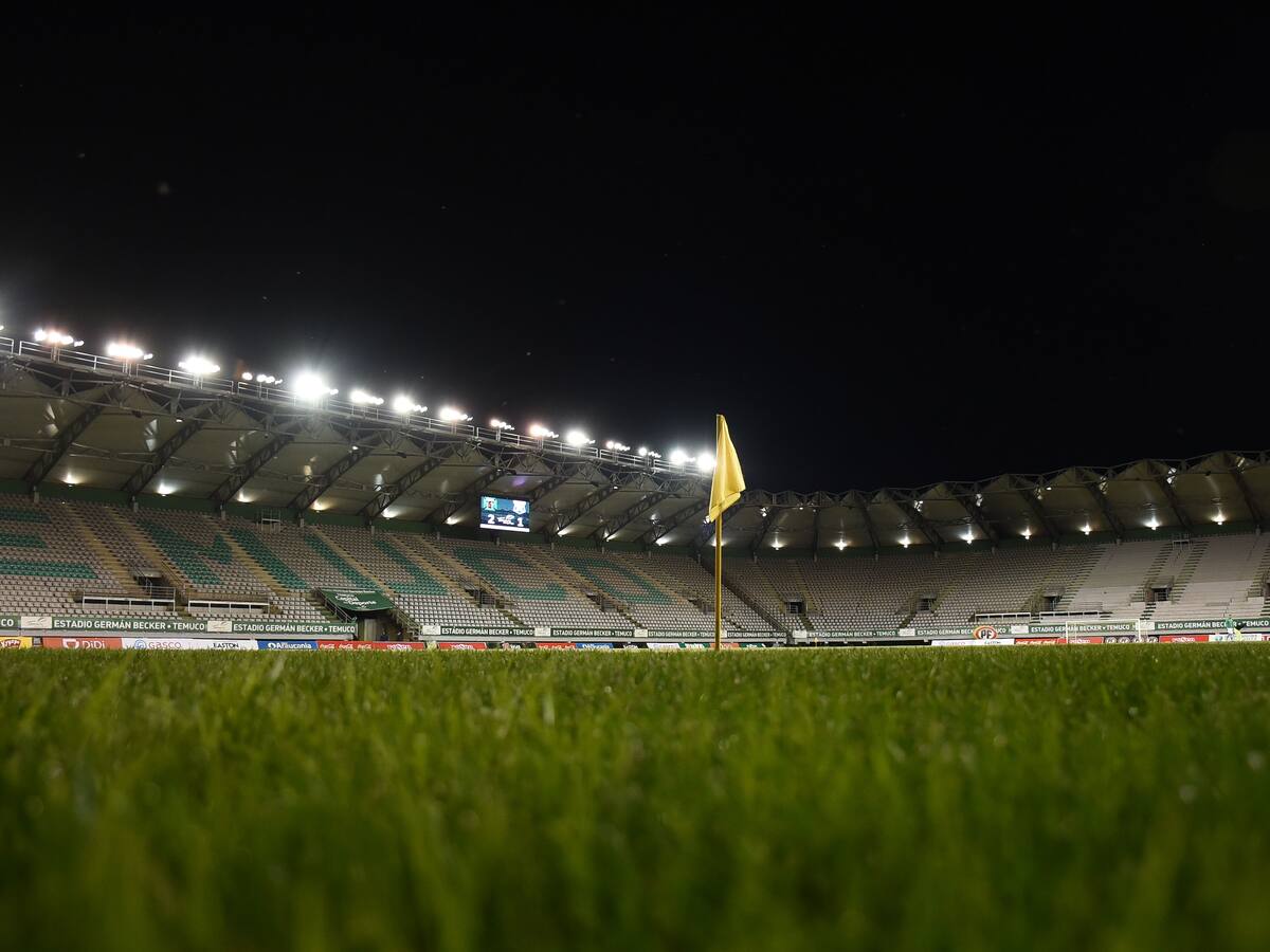 Jefe de comisión del regreso del fútbol chileno condicionó posibles jornadas dobles