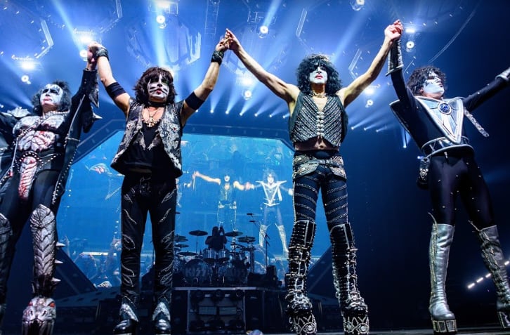 Kiss