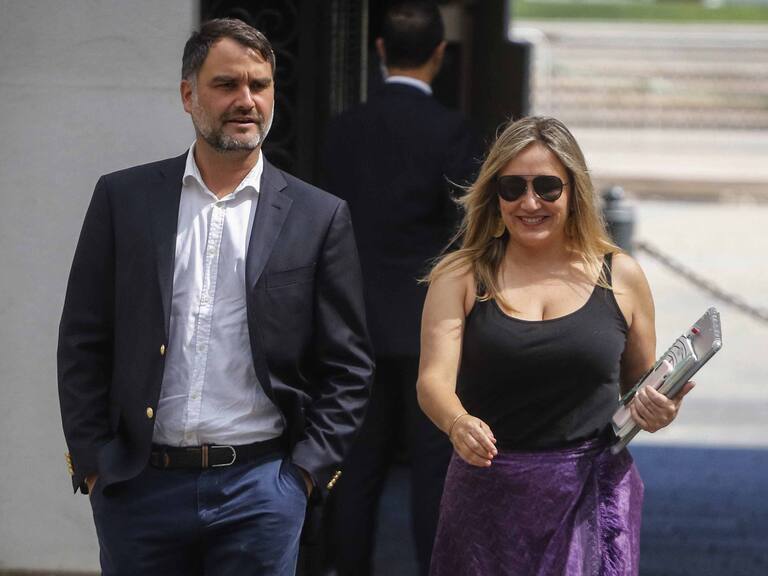 2 de diciembre de 2019/SANTIAGOSe realiza el tradicional ComitÈ polÌtico de ministros, con los presidentes de partido de Chile Vamos. Los diputados Javier Macaya, y Maria Jose Hoffmann.
FOTO: SEBASTIAN BELTRAN GAETE/AGENCIAUNO