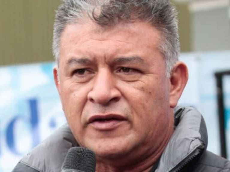 Borghi le pide disculpas a Zaldivia y aclara que sus dardos van dirigidos a otro ex Colo Colo: “No jugaste porque no sabías jugar”