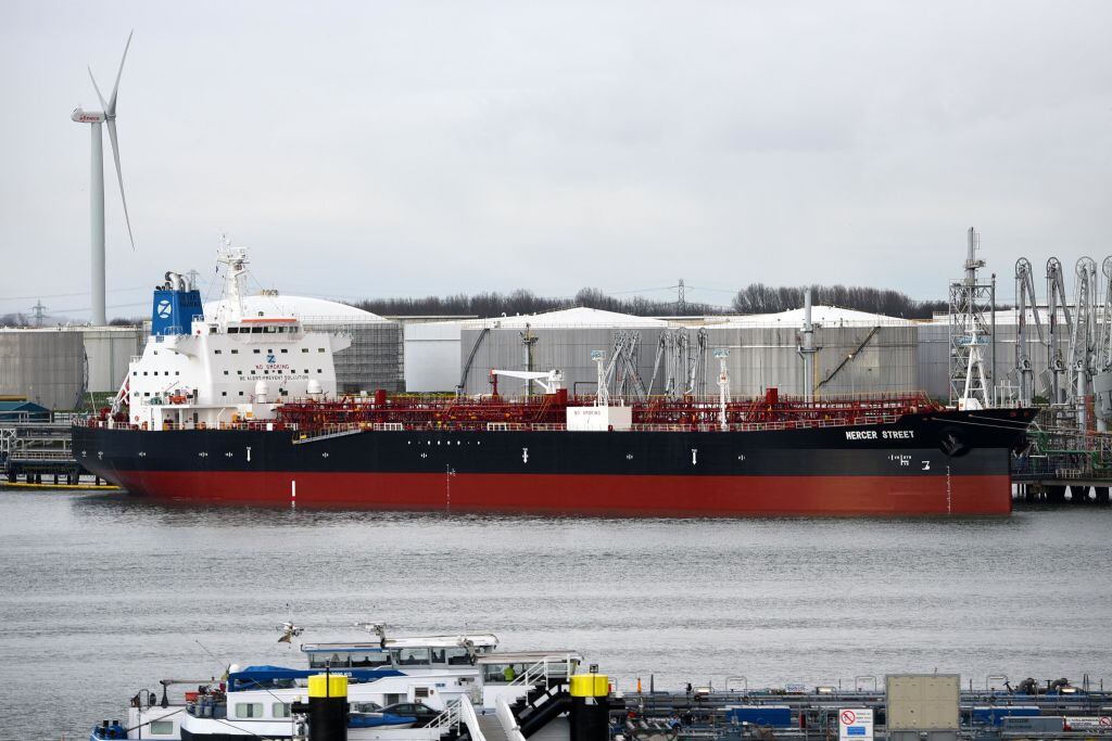 El M/T Mercer Street en el puerto de Róterdam durante 2017