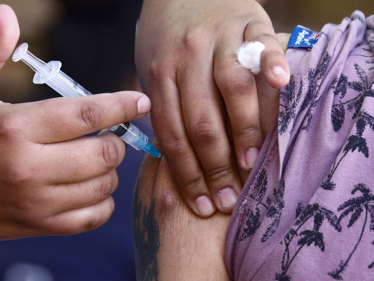 Vacunación contra el Covid-19 y la influenza: Así está el calendario de inoculación para este viernes 9 de abril