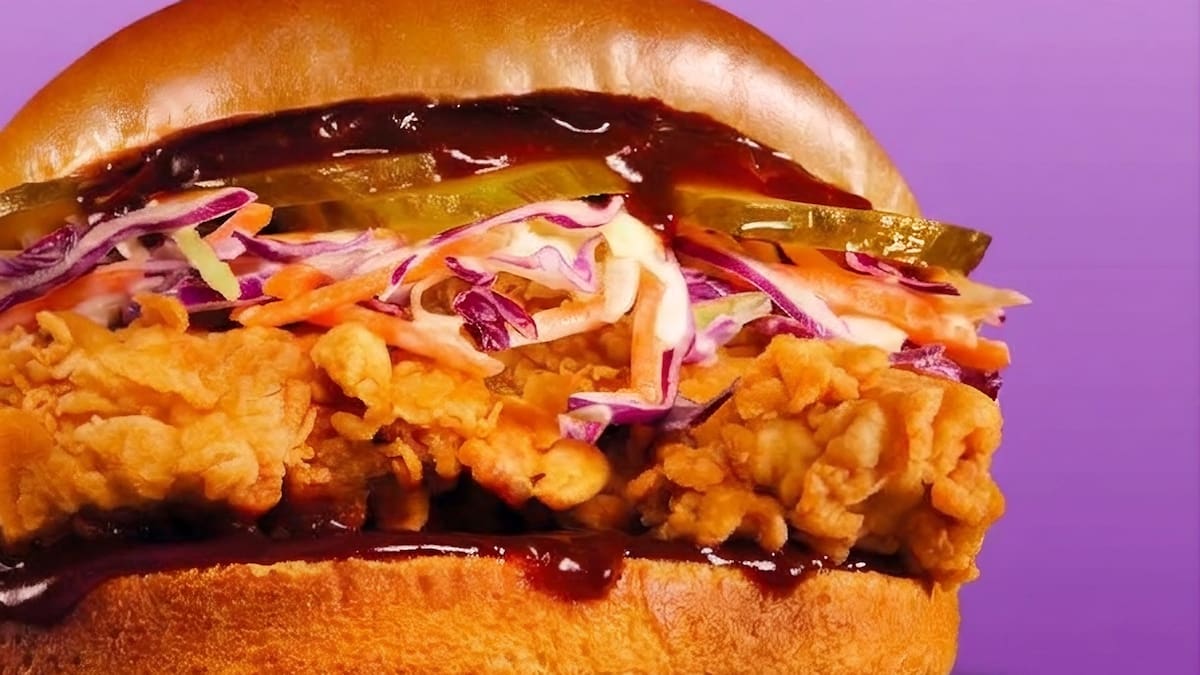 Cadena de comida rápida regalará cientos de sándwiches en Santiago: cuándo, dónde y cómo conseguir uno