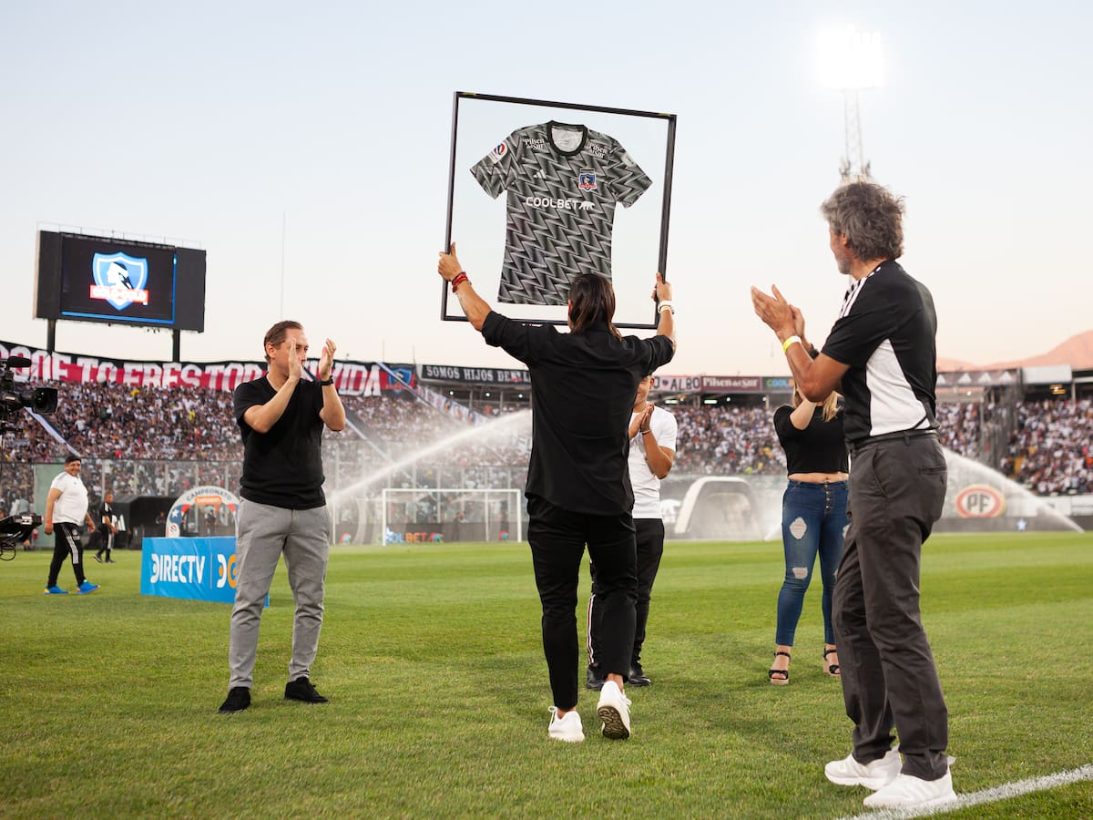 “Me ofrecieron ir a la U”: La inesperada confesión de un campeón con Colo Colo en la previa del Superclásico
