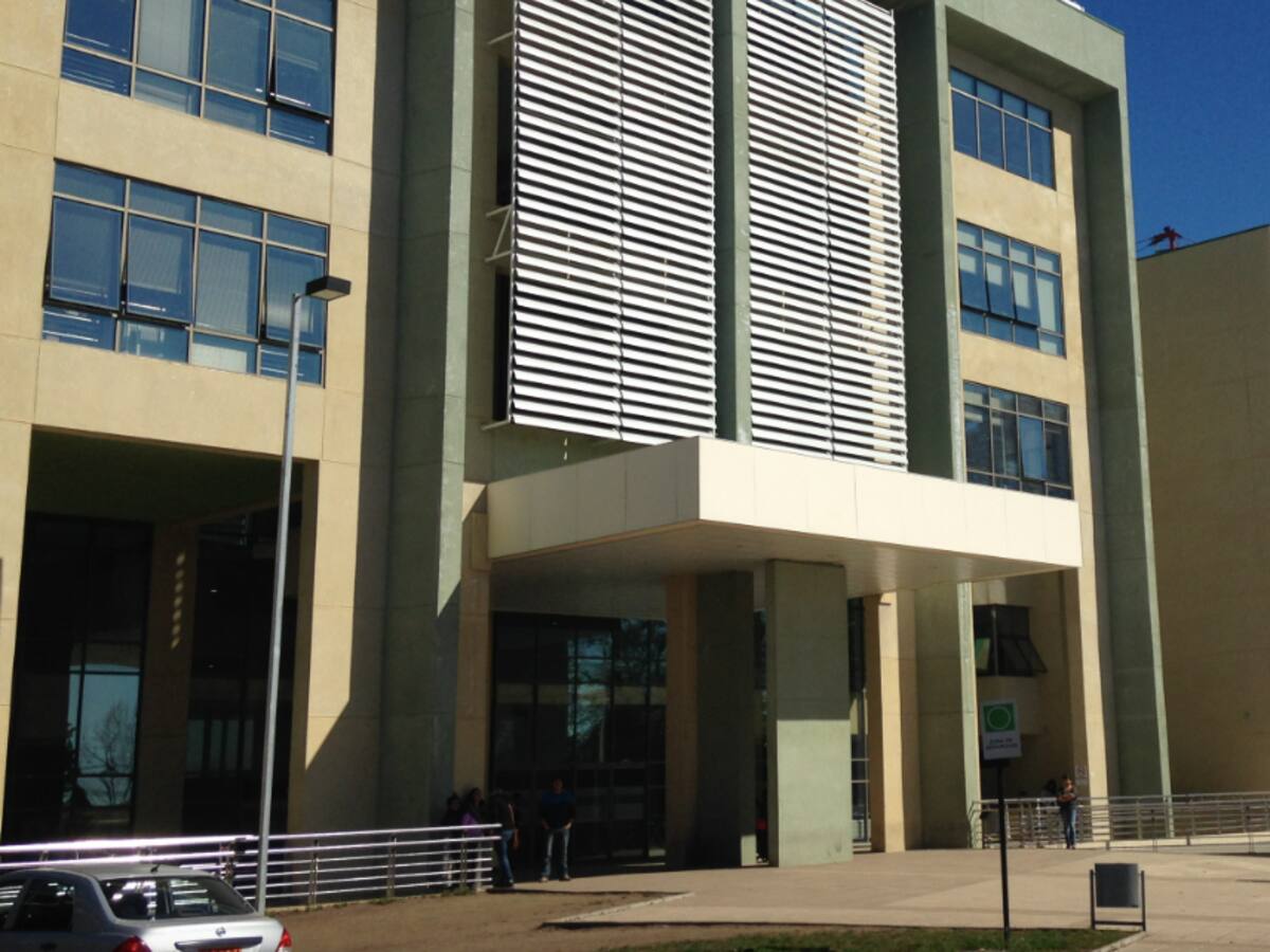 Rotura de matriz obliga a suspender cirugías y limitar acceso a urgencias en Hospital de Los Ángeles
