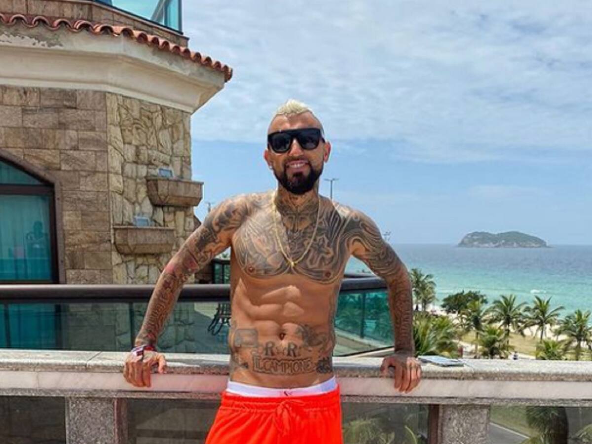 Con leones y tigres: Las polémicas imágenes de Arturo Vidal en casa de multimillonario en Dubai