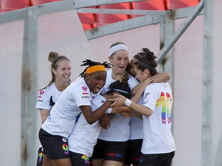 Santiago Morning se coronó campeón del fútbol femenino