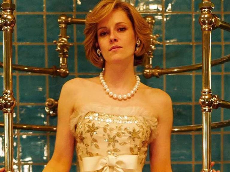 Kristen Stewart como Lady Di