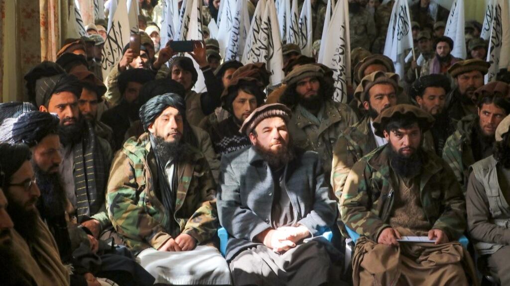 Talibanes prohíben el uso de anticonceptivos: "Son una conspiración occidental para controlar a al población musulmana"