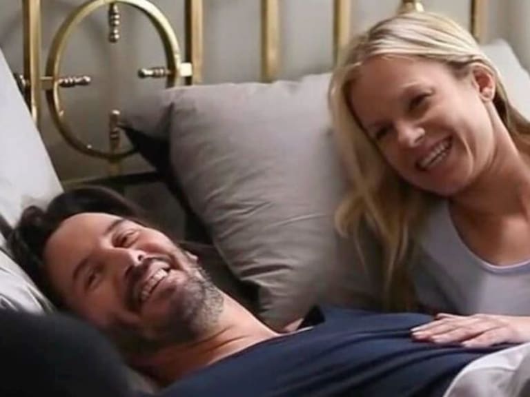 Knock Knock Ignacia Allamand Keanu Reeves