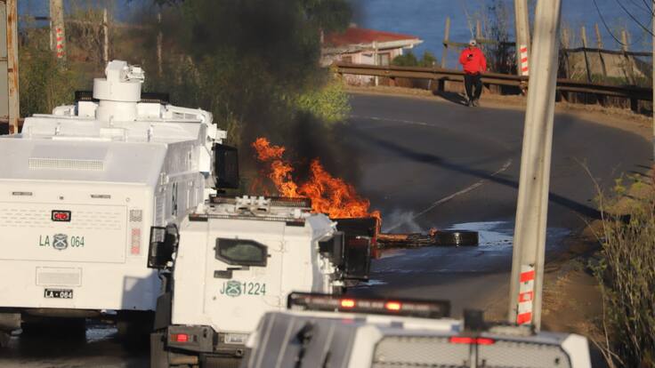 Tenso inicio de desalojo en megatoma en la región de Valparaíso: registran barricadas en Cerro Centinela