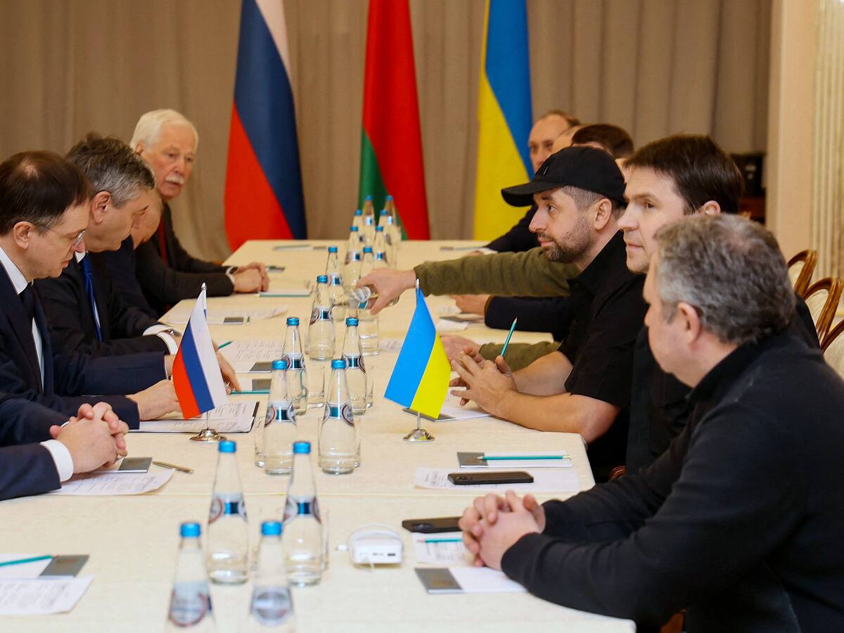 Rusia y Ucrania terminan su reunión sin acuerdo: seguirán con las conversaciones en los próximos días