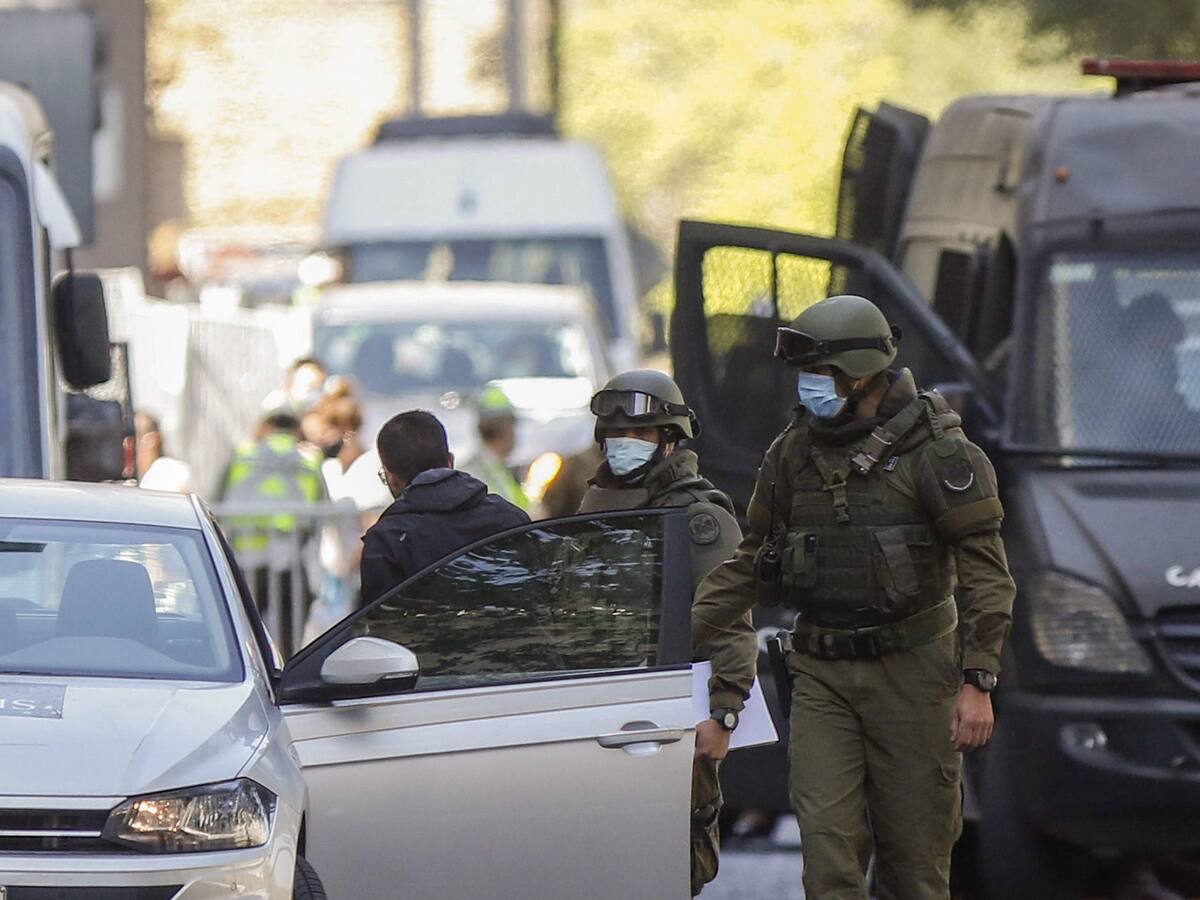 Automovilista despistado produjo tremendo operativo antibombas al lado de La Moneda: Fue multado