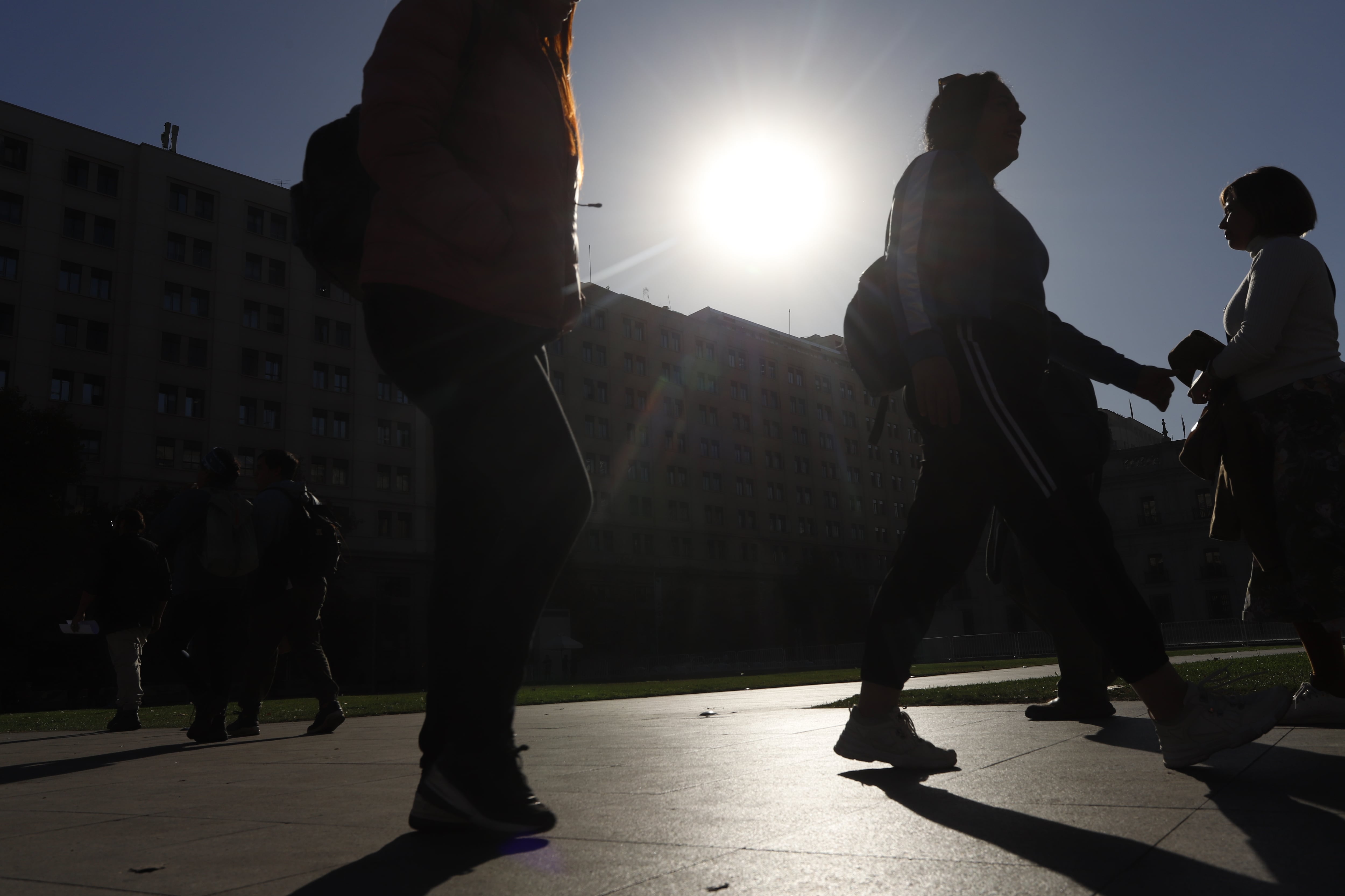 Ola de calor: Urgenciólogo de la Mutual de Seguridad nos alerta sobre los peligros de las altas temperaturas
