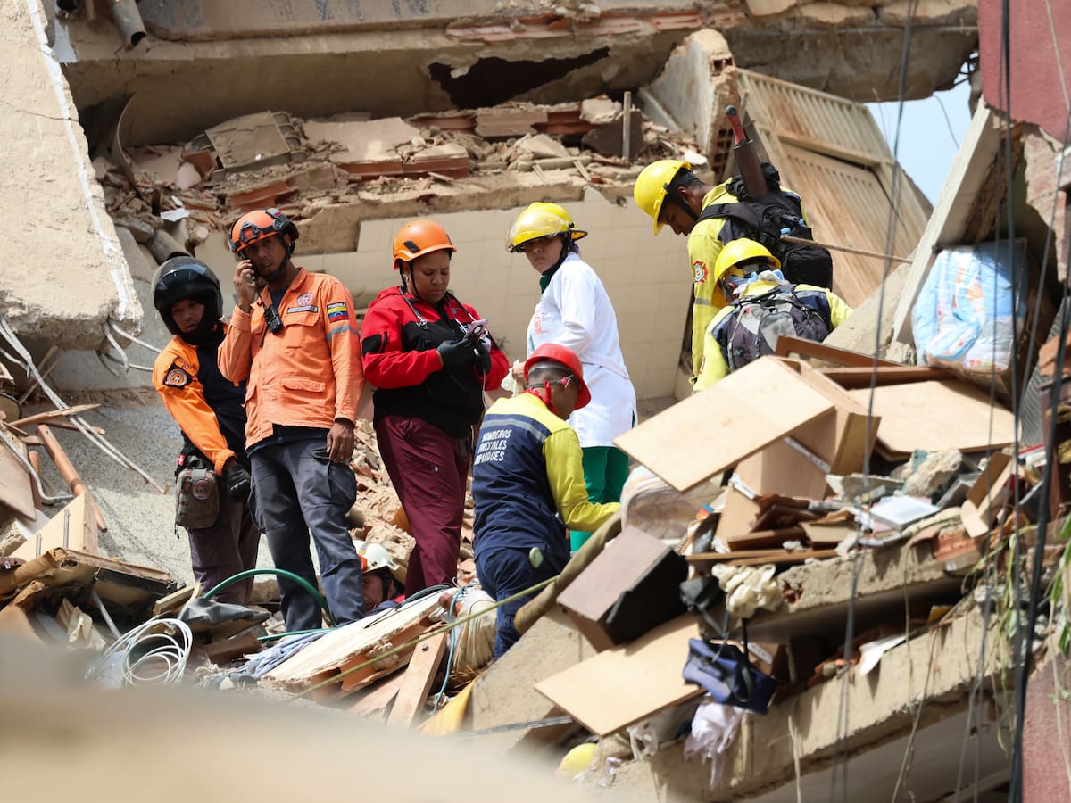 Gobierno detalla operativo chileno en Venezuela: así es como Bomberos trabaja en las zonas más afectadas por el terremoto