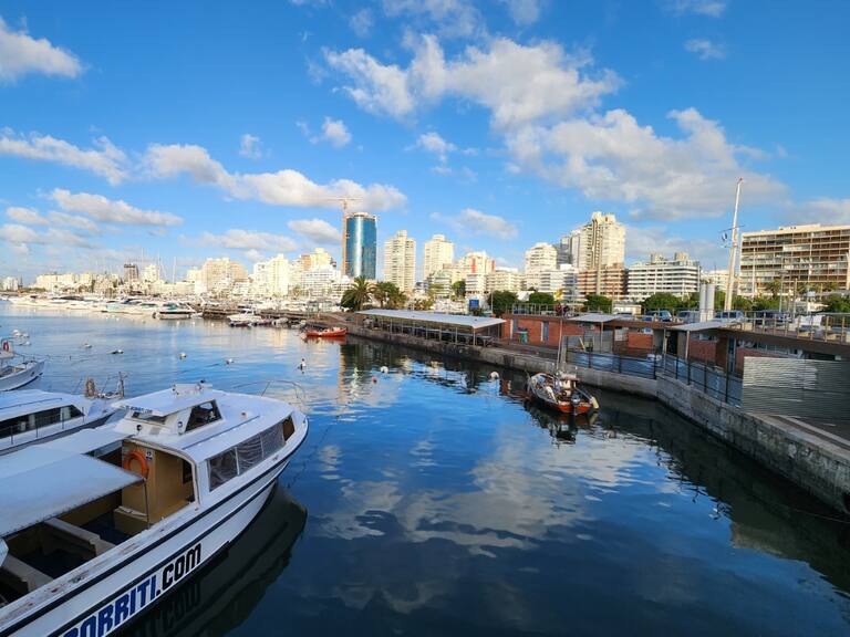 Nueva ruta directa Santiago -Punta del Este: ADN Viajero llegó hasta Uruguay para conocer sus imperdibles