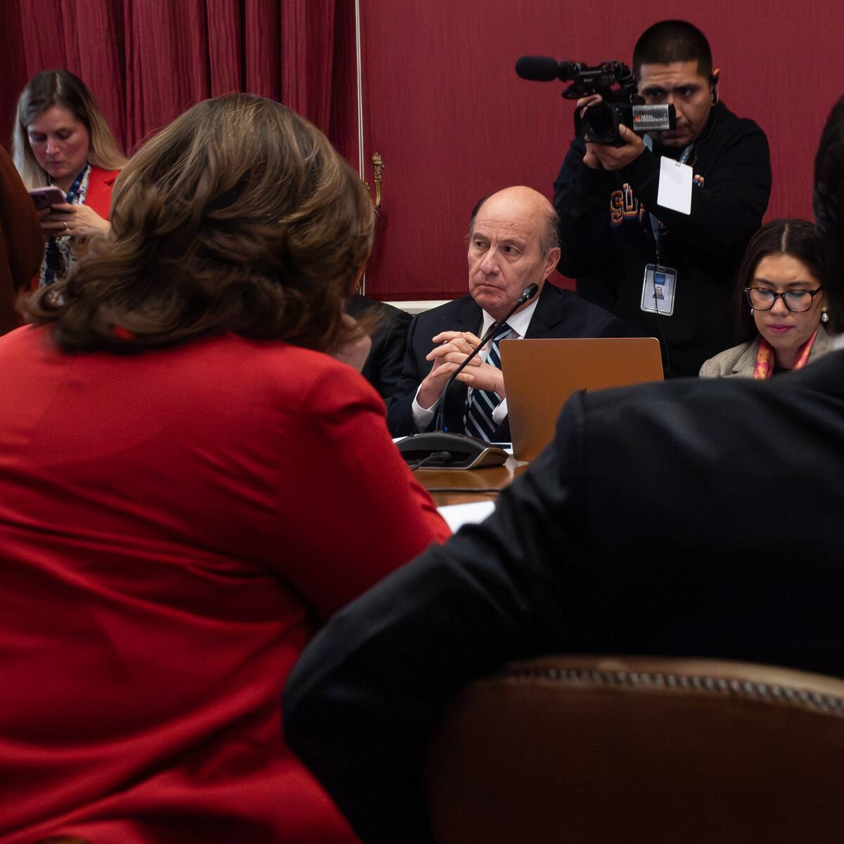 Comisión de Hacienda del Senado rechaza dos de los tres vetos del Gobierno a la megarreforma