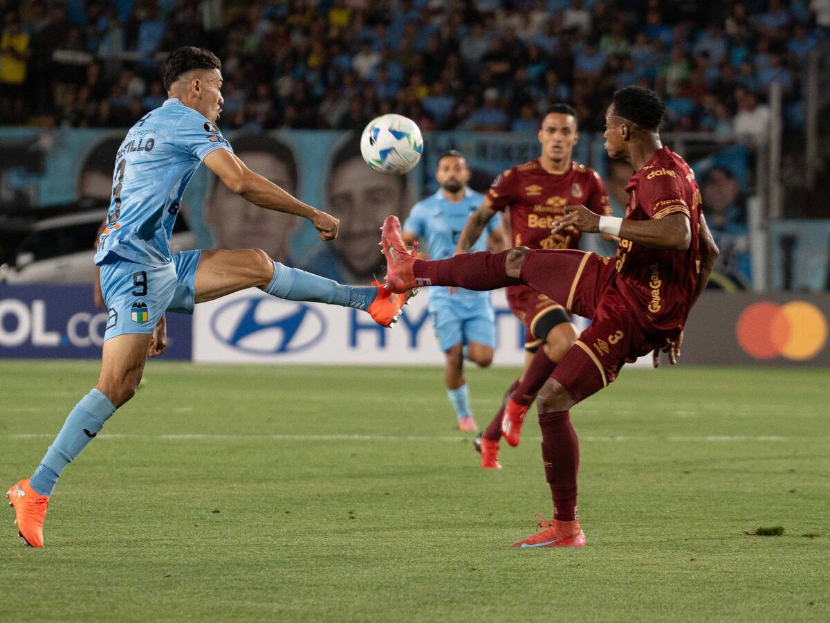 Conmebol designa árbitro para la visita de O’Higgins a Tolima: juez chileno impartirá justicia en otra llave de la fase 3 de la Copa Libertadores
