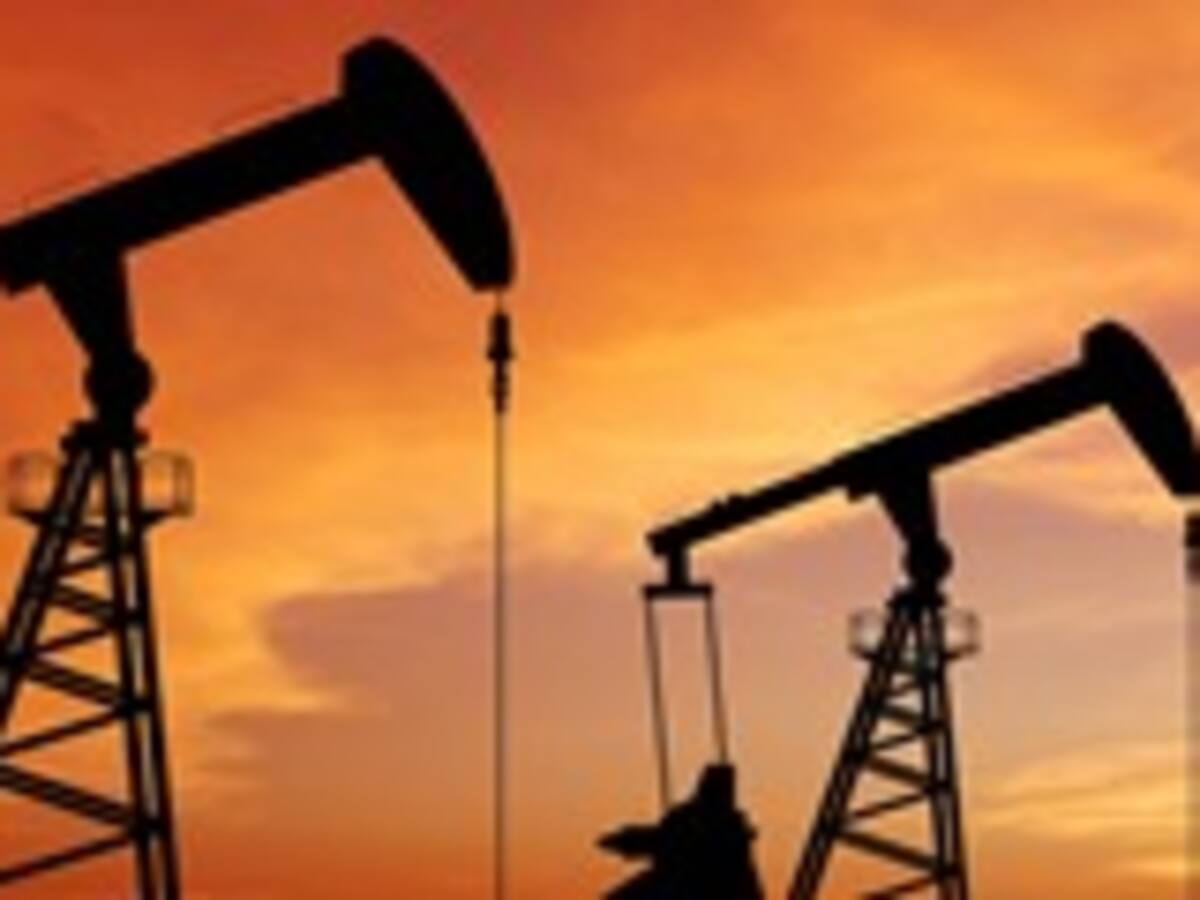 Arabia Saudita, Rusia, Venezuela y Catar acuerdan congelar producción del petróleo
