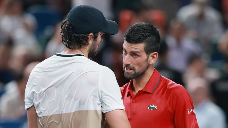 Novak Djokovic es eliminado por el 204° del mundo en Shanghái: así celebró su rival y lo que se dijeron en la red