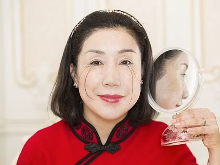 Las pestañas más largas del mundo: Mujer rompió su propio récord Guinness y aseguró que son «un regalo de Buda»