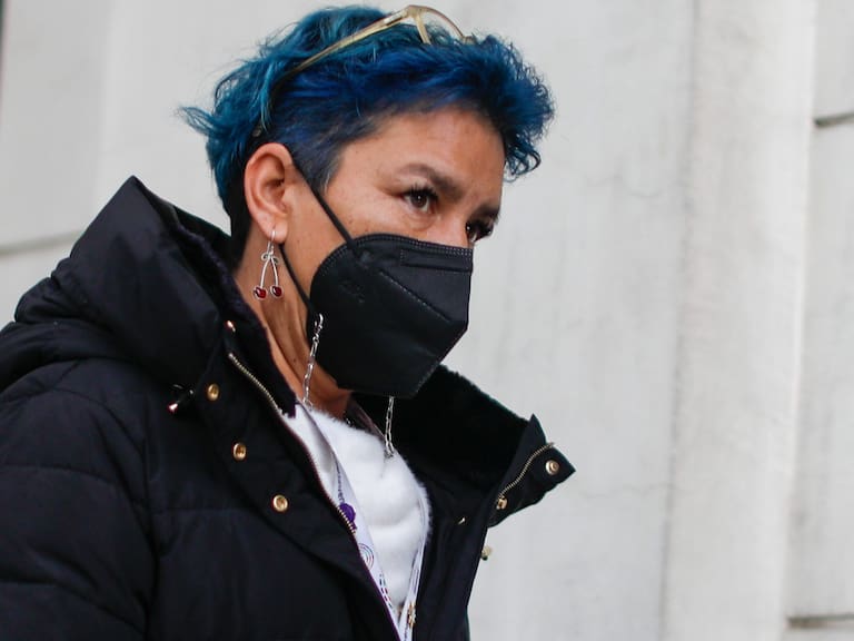 19 de Agosto de 2021 / SANTIAGOIngreso de Convencionales al Ex Congreso Nacional para una nueva jornada de la Convención Constitucional.
En la imagen :Alejandra Pérez
FOTO: CRISTOBAL ESCOBAR / AGENCIAUNO