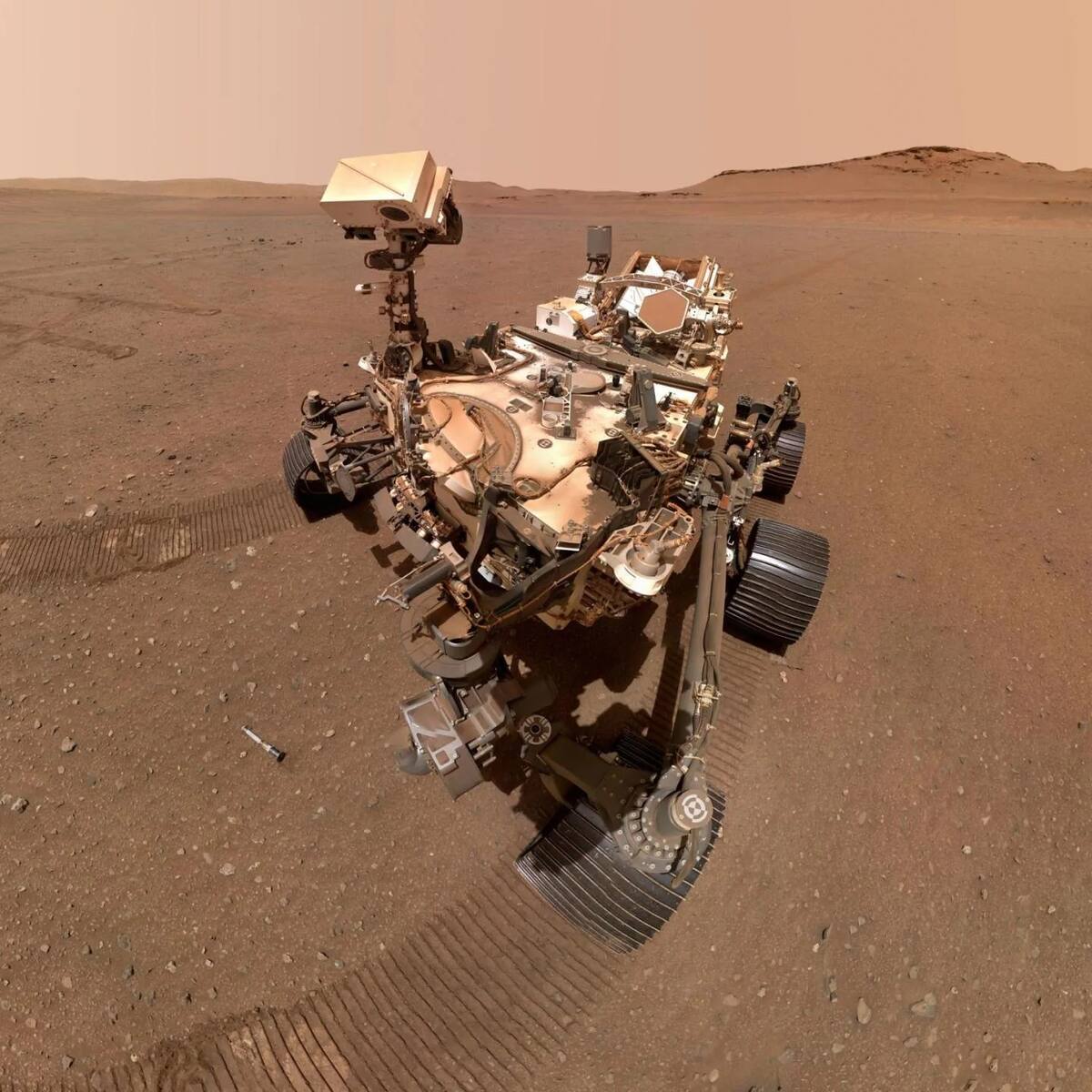 Una verdadera gema: Rover de la NASA impacta una roca en Marte y encuentra algo ”totalmente inesperado”
